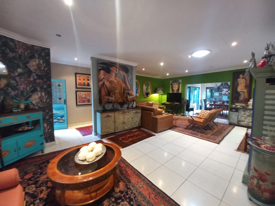 3 Bedroom Property for Sale in Safari Gardens North West